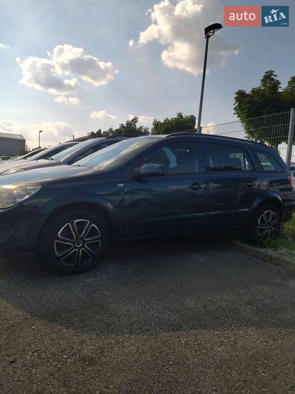 Універсал Opel Astra 2007 в Млиніві