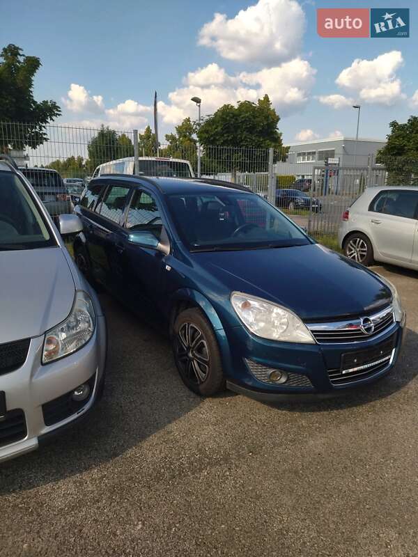 Універсал Opel Astra 2007 в Млиніві