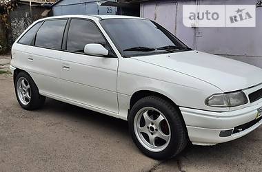 Хэтчбек Opel Astra 1995 в Черноморске