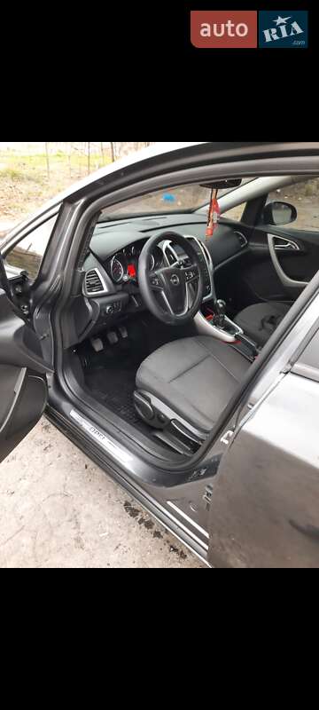 Універсал Opel Astra 2010 в Шептицькому