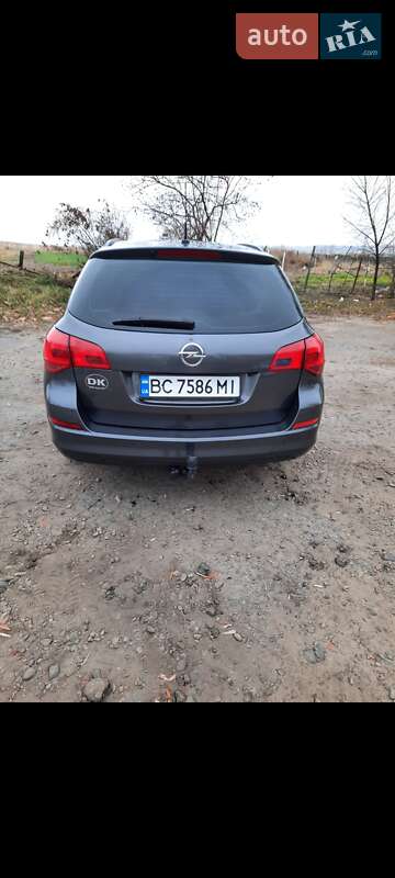 Універсал Opel Astra 2010 в Шептицькому