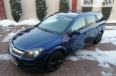 Универсал Opel Astra 2010 в Стрые