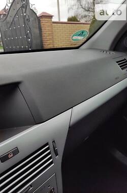Универсал Opel Astra 2008 в 