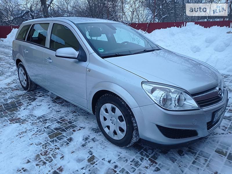 Універсал Opel Astra 2009 в Коломиї