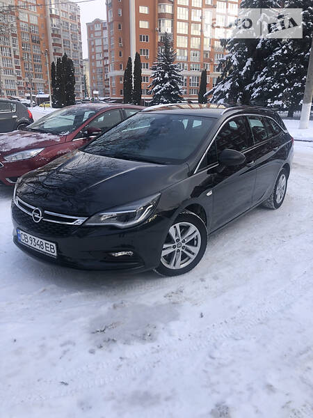 Универсал Opel Astra 2016 в Чернигове