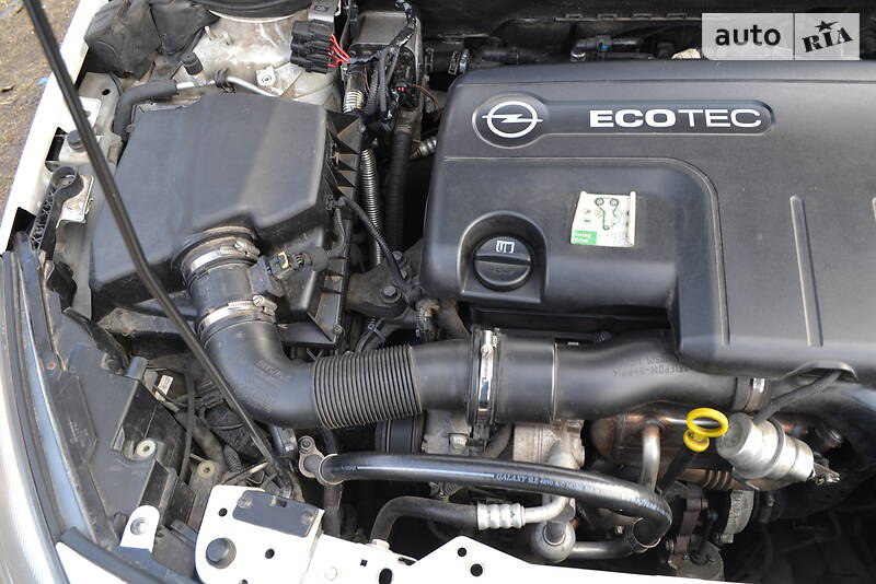 Универсал Opel Astra 2014 в Первомайске