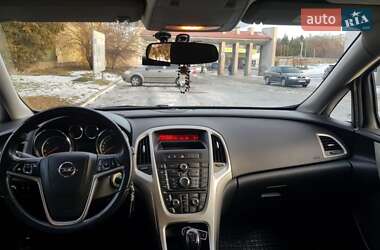 Универсал Opel Astra 2011 в Львове