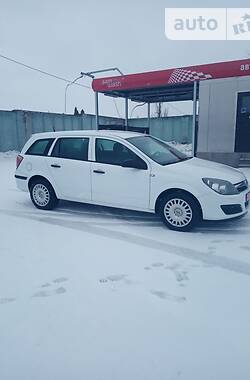 Универсал Opel Astra 2006 в Городке