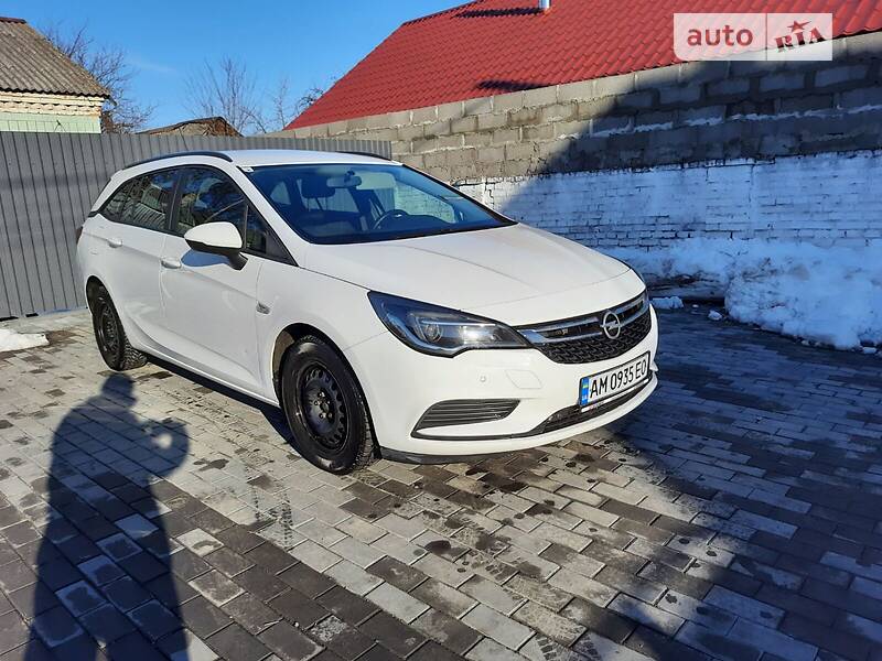 Универсал Opel Astra 2017 в Малине фото 2 Универсал Opel Astra 2017 в Малине