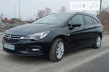 Універсал Opel Astra 2018 в Кореці