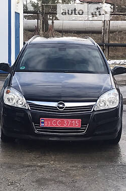 Универсал Opel Astra 2008 в Вараше