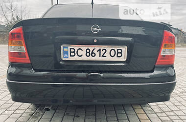 Седан Opel Astra 2008 в Львове