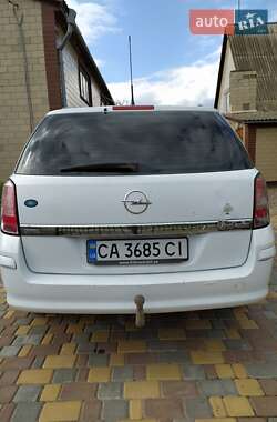 Универсал Opel Astra 2008 в Жашкове