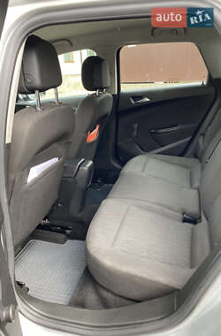Универсал Opel Astra 2013 в 