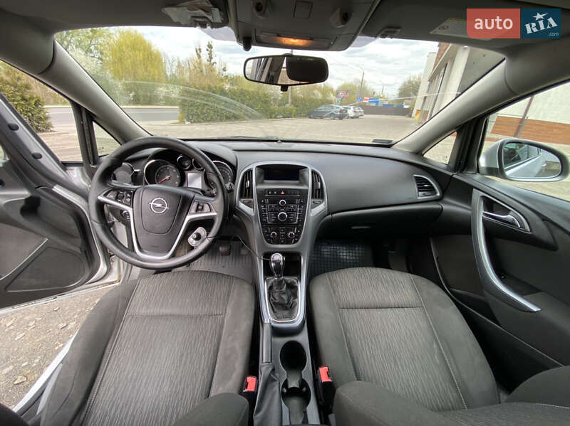 Универсал Opel Astra 2013 в Луцке фото 24 Универсал Opel Astra 2013 в Луцке
