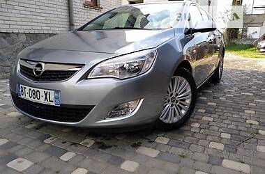 Универсал Opel Astra 2011 в Ходорове