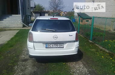 Универсал Opel Astra 2007 в Бориславе