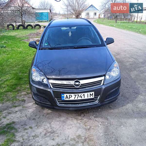 Opel Astra 2010