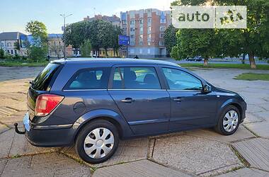 Универсал Opel Astra 2008 в Полтаве