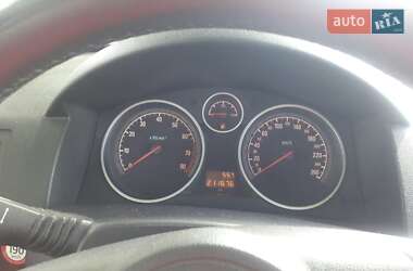 Хэтчбек Opel Astra 2004 в Чорткове