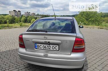 Хэтчбек Opel Astra 2001 в Новом Роздоле