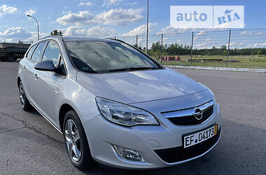 Универсал Opel Astra 2012 в Ковеле