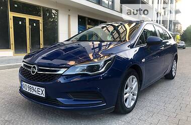 Универсал Opel Astra 2018 в Ужгороде