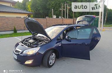 Универсал Opel Astra 2012 в Виннице