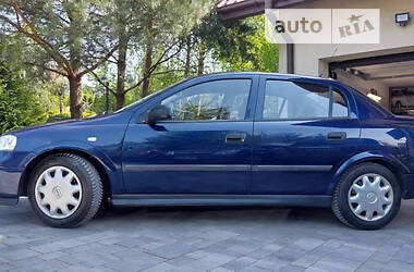 Седан Opel Astra 1999 в Бахмаче