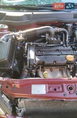 Седан Opel Astra 2005 в 