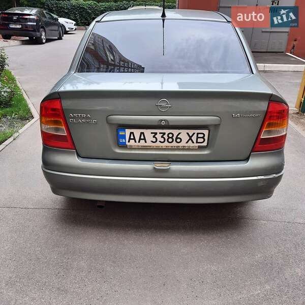 Седан Opel Astra 2006 в Киеве фото 3 Седан Opel Astra 2006 в Киеве