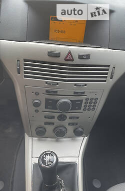 Универсал Opel Astra 2007 в 