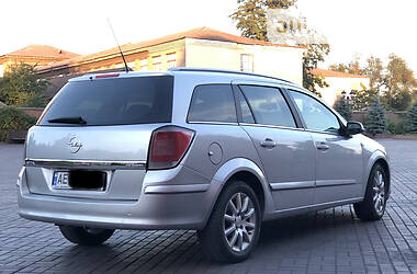 Универсал Opel Astra 2005 в Днепре