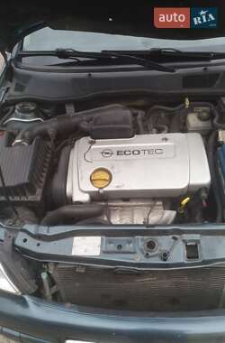 Седан Opel Astra 2005 в 
