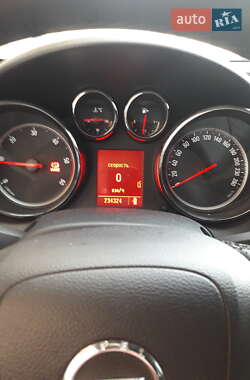 Минивэн Opel Astra 2011 в 