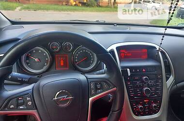 Универсал Opel Astra 2013 в 
