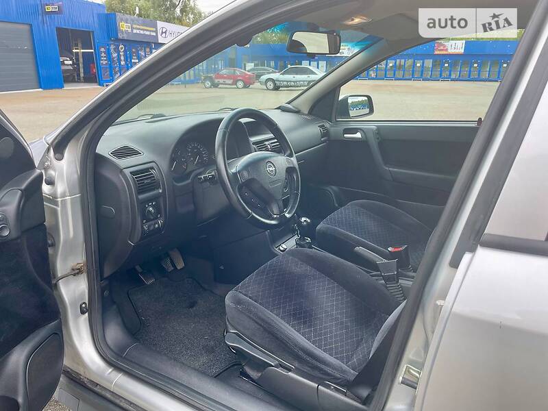 Седан Opel Astra 2001 в Киеве