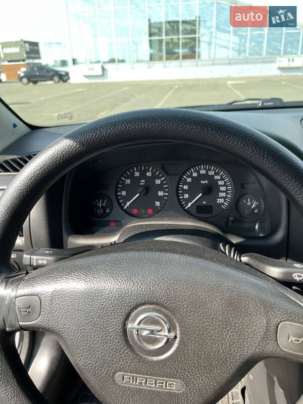 Седан Opel Astra 2008 в Киеве фото 12 Седан Opel Astra 2008 в Киеве