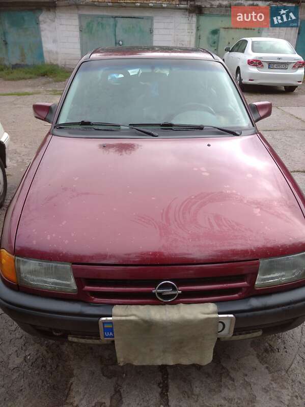 Седан Opel Astra 1993 в Запорожье