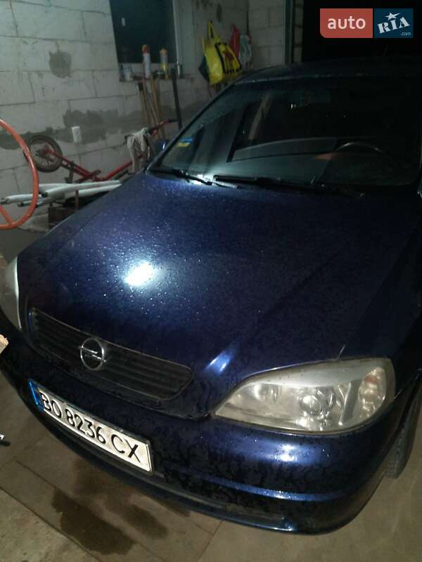 Седан Opel Astra 2001 в Тернополі