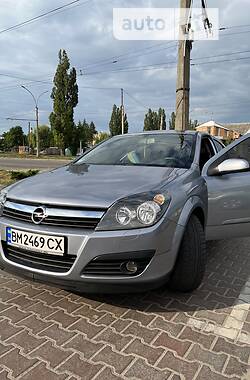 Хэтчбек Opel Astra 2006 в Сумах