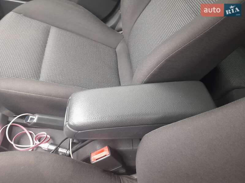 Універсал Opel Astra 2005 в Сумах