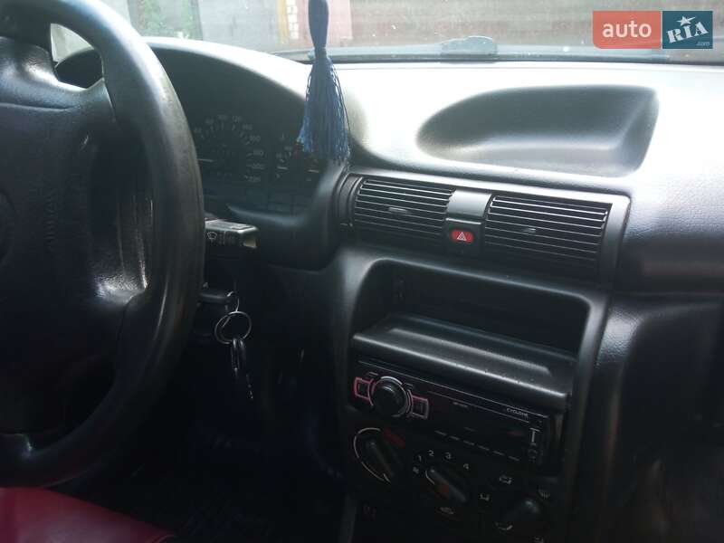 Універсал Opel Astra 1996 в Сарнах