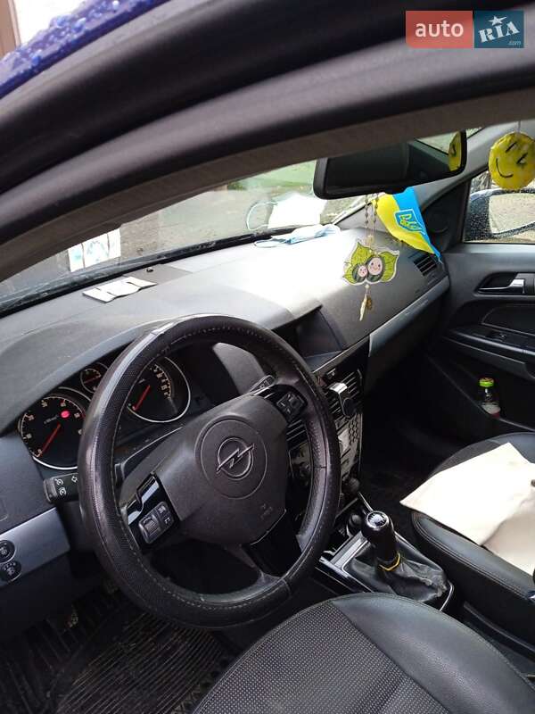 Універсал Opel Astra 2007 в Дрогобичі