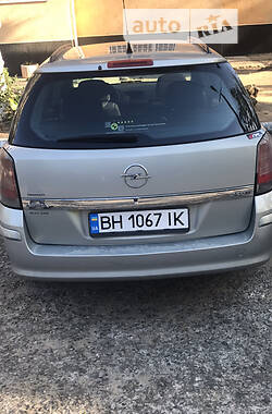 Универсал Opel Astra 2004 в Белгороде-Днестровском