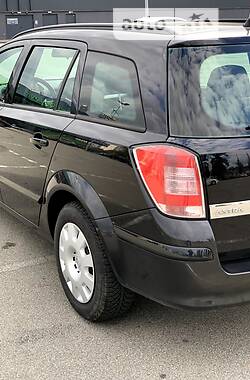 Универсал Opel Astra 2007 в 