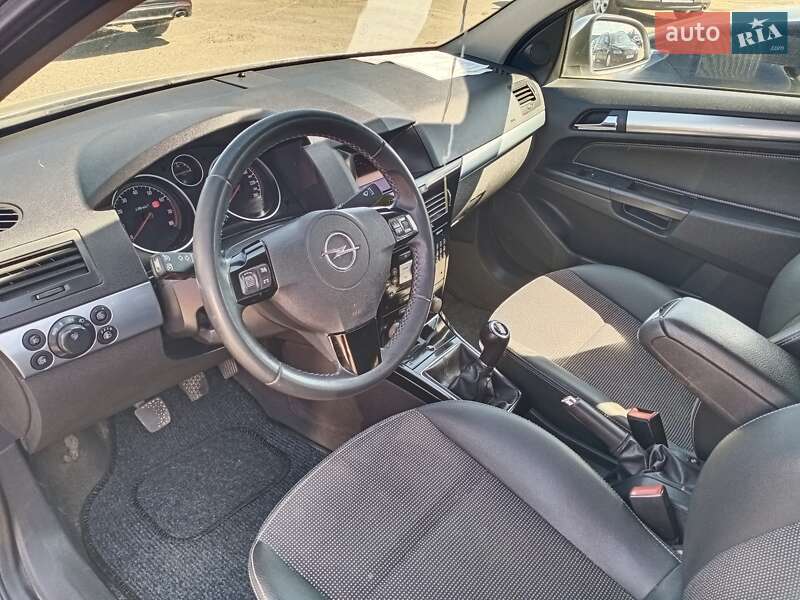 Універсал Opel Astra 2010 в Полтаві фото 3 Універсал Opel Astra 2010 в Полтаві