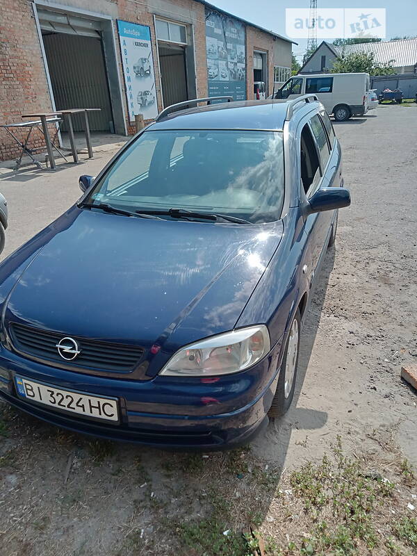 Универсал Opel Astra 2005 в Лохвице