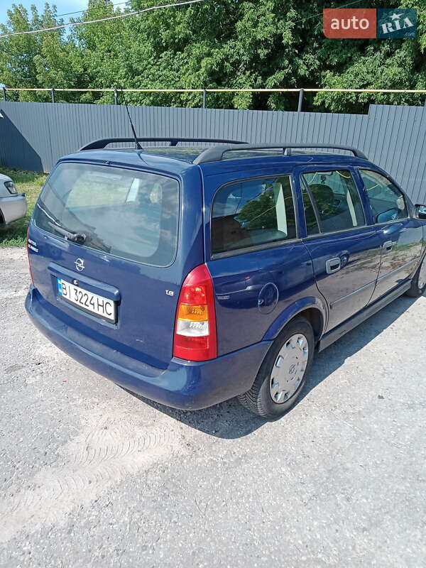 Универсал Opel Astra 2005 в Лохвице