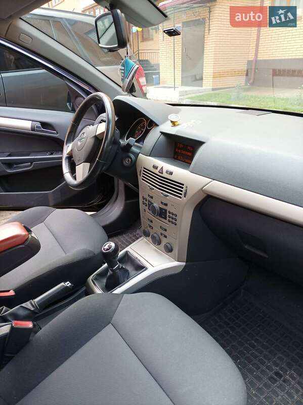 Універсал Opel Astra 2008 в Нетішині